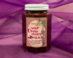 Handcrafted, small batch, low sugar added wild chokecherry jelly - made in Idaho at Larchwood Farms - 11 oz hex jar